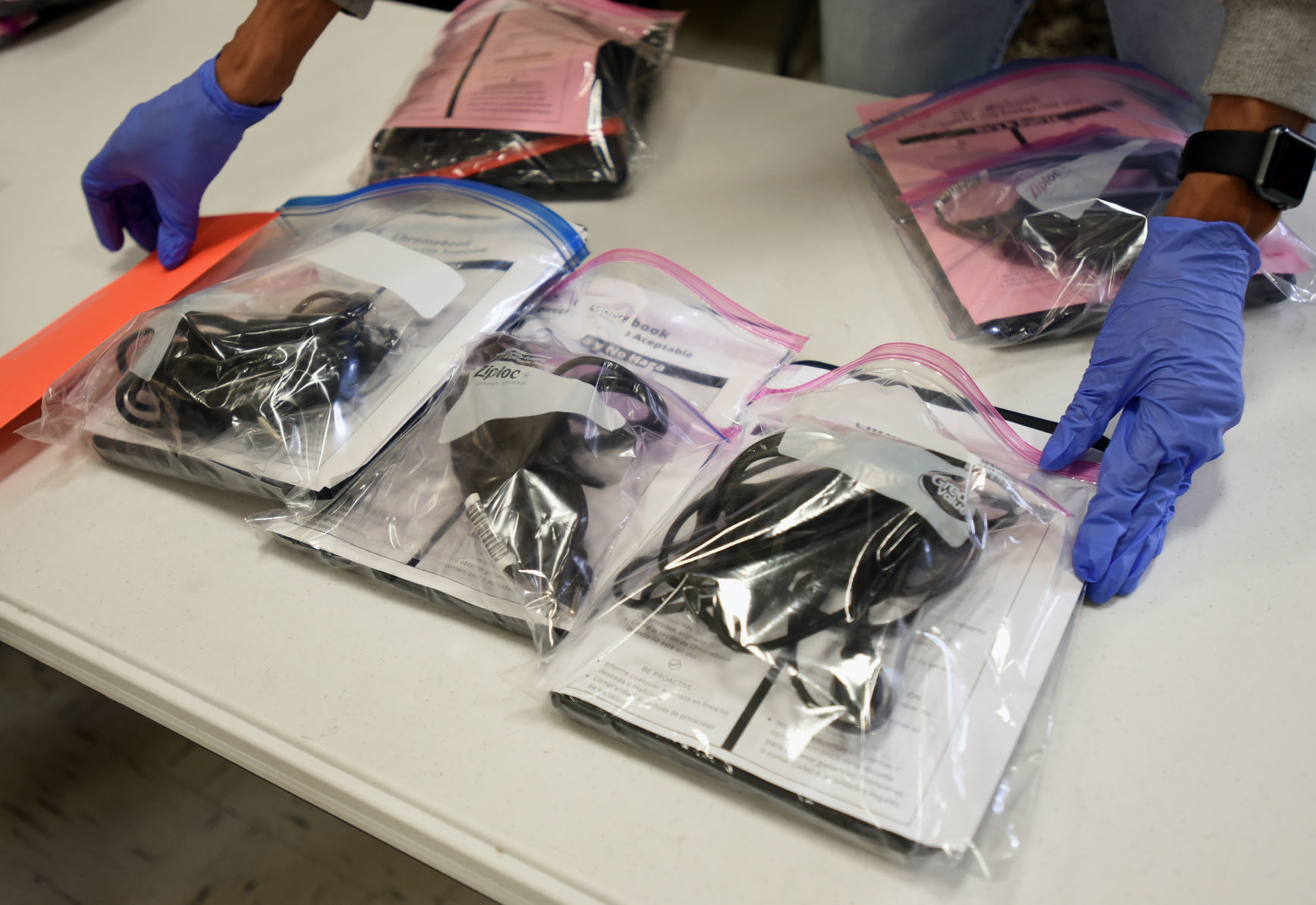 Griffith Elementary device pick-up